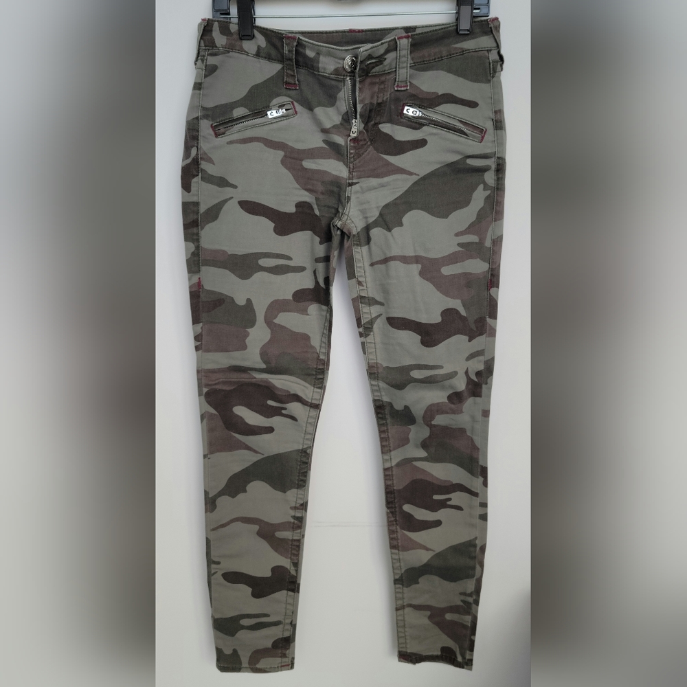 True Religion straight leg camouflage  jeans with red stitch detail, Size 29